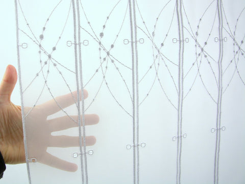 Cliprollo Grafik weiß Höhe 145cm nach Maß Scheibengardine